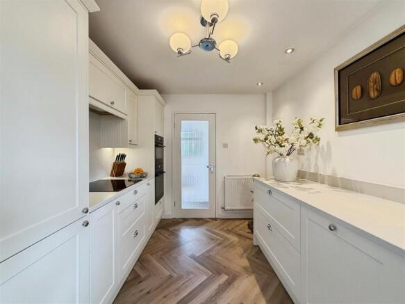 3 bed Bungalow for sale Image 11