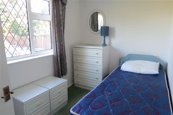 Bedroom 3:
