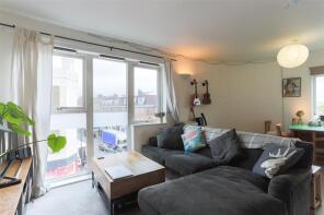Flat 14, 180, Marlborough Road, London N19 4NL