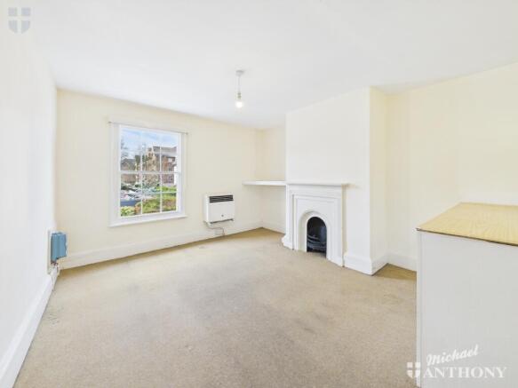 CAM03852G0-PR0244-STILL002