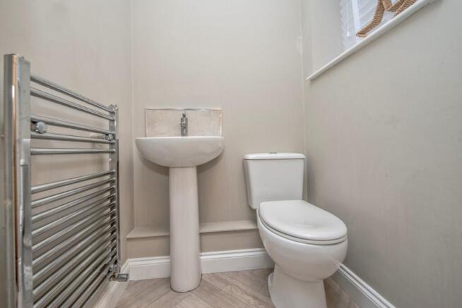 3 bed Terraced for sale Image 8