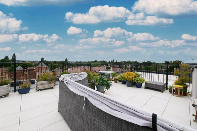 PRIVATE ROOF T...