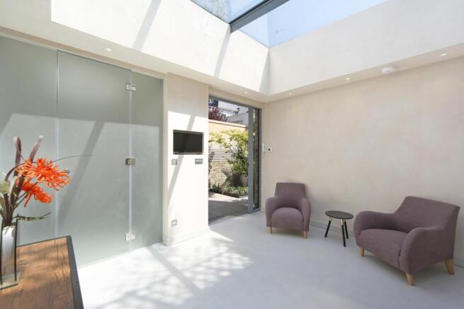 Studio Reception Roo