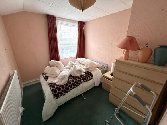 Bedroom T202510060928.jpg