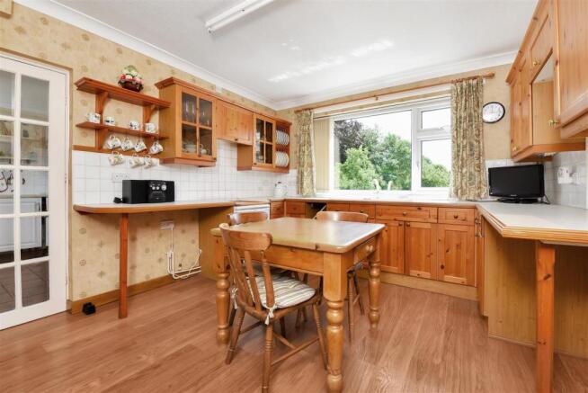 BREAKFAST KITCHEN