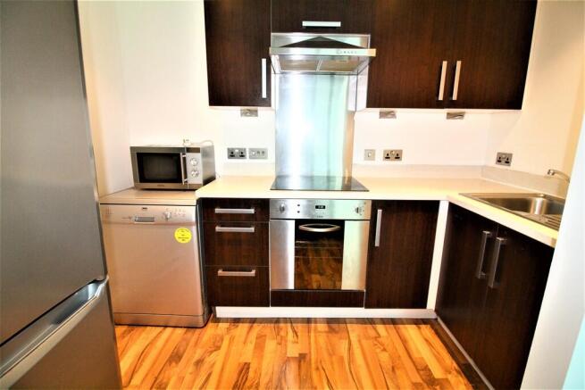 1 bed Apartment to rent Image 4