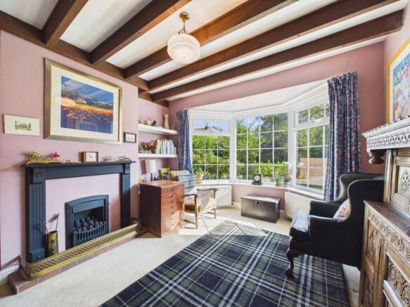 4 bed Detached for sale Image 7