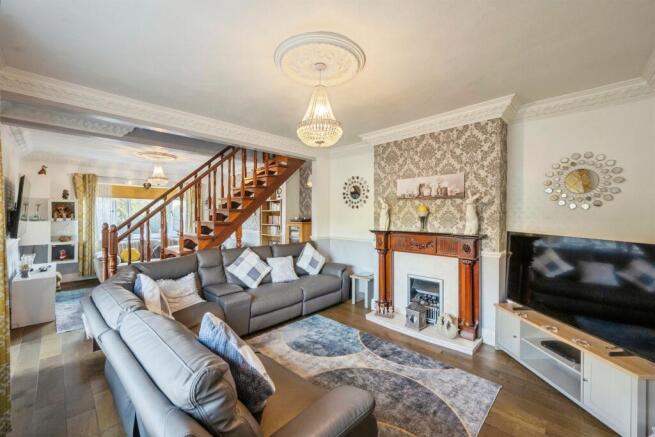 3 bed Semi-Detached for sale Image 7