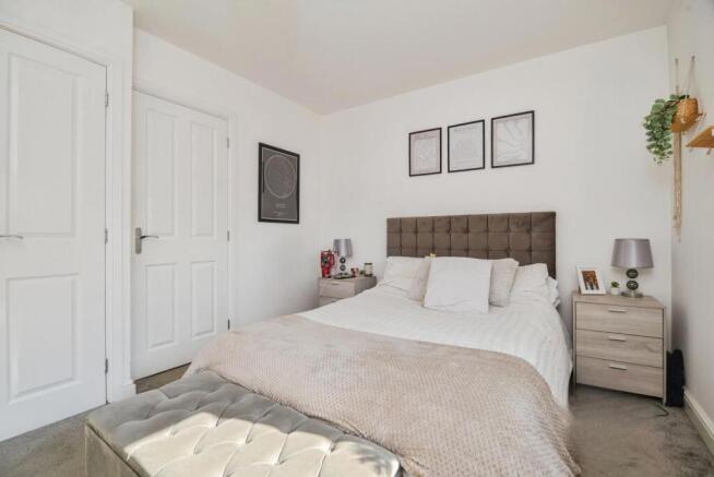 3 bed House for sale Image 9