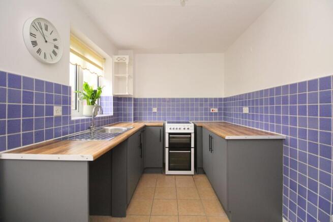 Tremains Court, Brackla, CF31 2SR – pohled 4