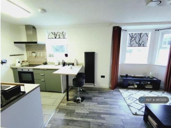 Kitchen / Living Room