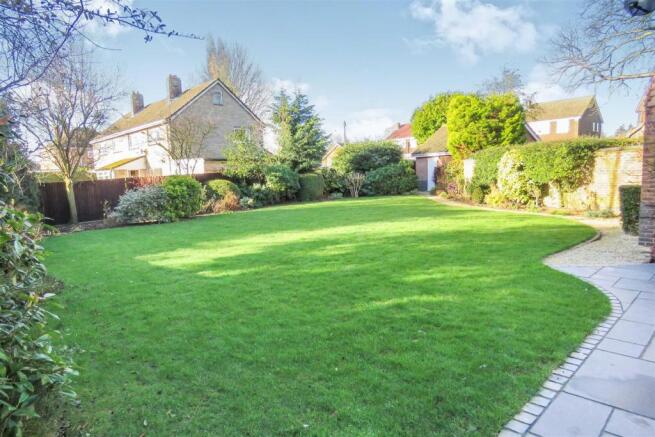 LAWNED GARDEN.JPG