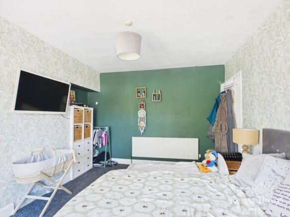 3 bed Terraced for sale Image 8