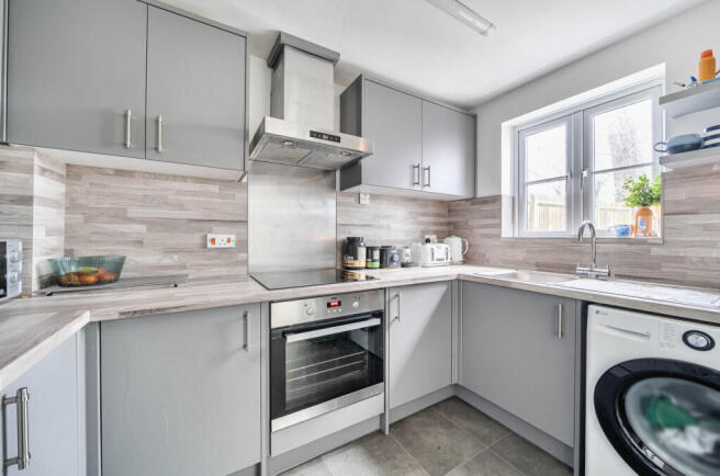 1409586-10-6985da...