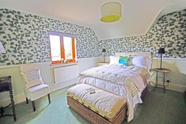 Ashton House-Bed3