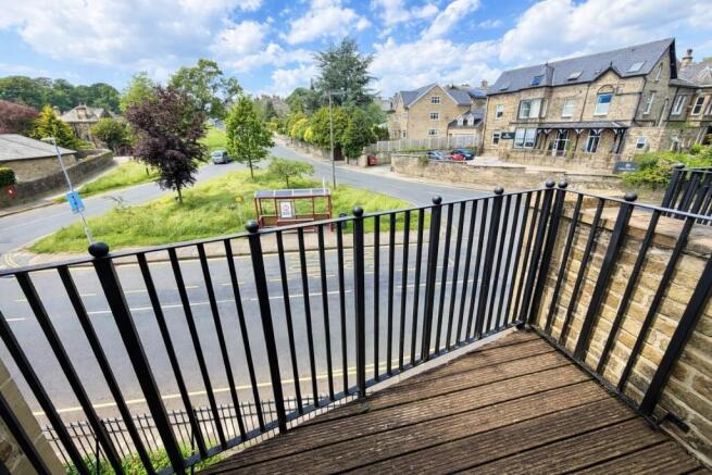 2 bed Flat for sale Image 10