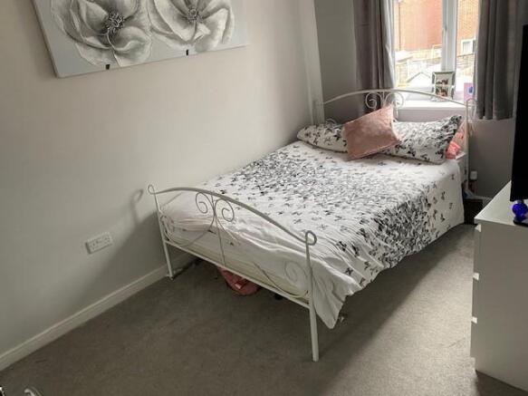 Bedroom 2.jpg