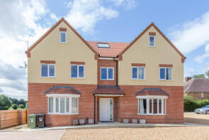 Flat 4, 19, Henshaw Road, Wellingborough NN8 2AS