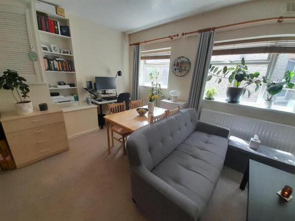 4. Living Room 2.jpg