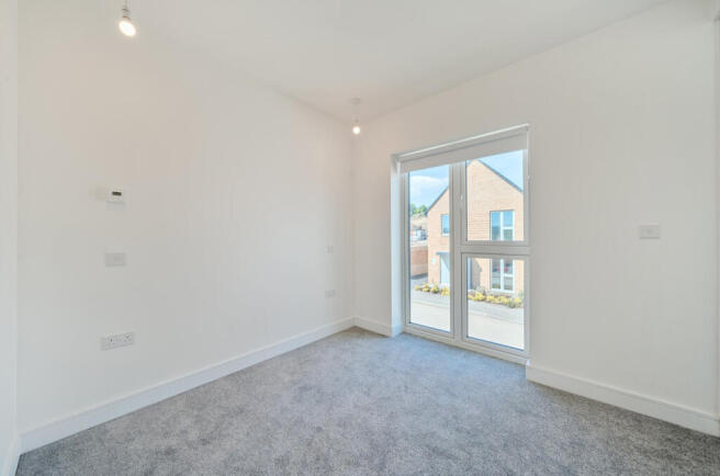 3 bed Semi-Detached to rent Image 12