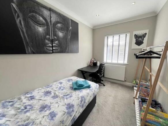 2 bed Semi-Detached Bungalow for sale Image 11