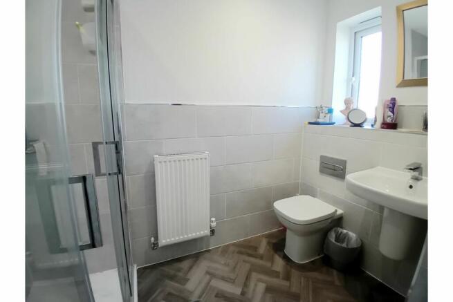 Master En-suite