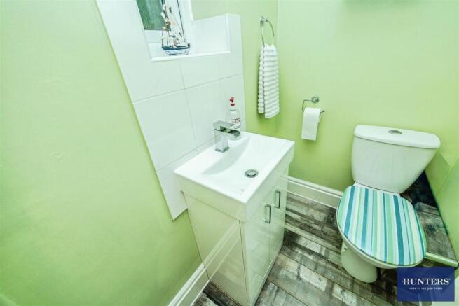 4 bed Detached for sale Image 10