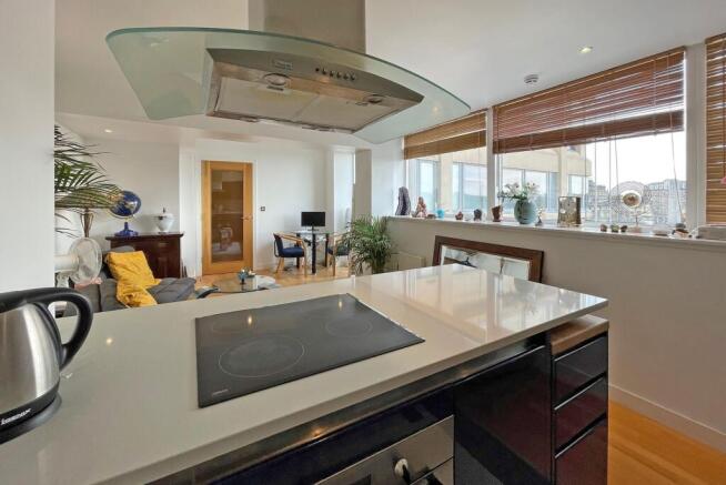 1 bed Apartment to rent Image 5