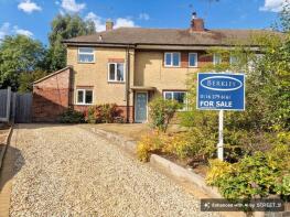 68, Hillcrest Avenue, Leicester LE8 0NJ