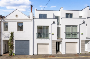 17, Holland Mews, Hove BN3 1JG