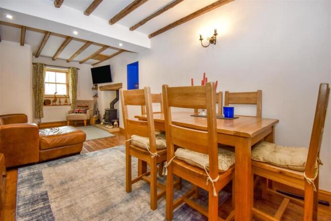 2 bed Terraced for sale Image 6