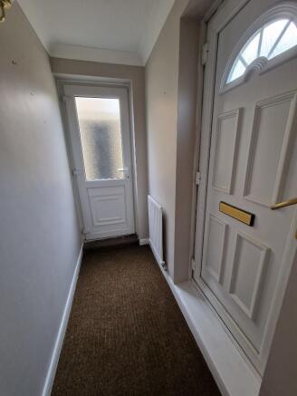 2 bed End of Terrace to rent Image 5