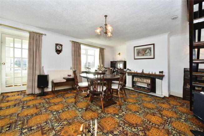 3 bed Semi-Detached for sale Image 8