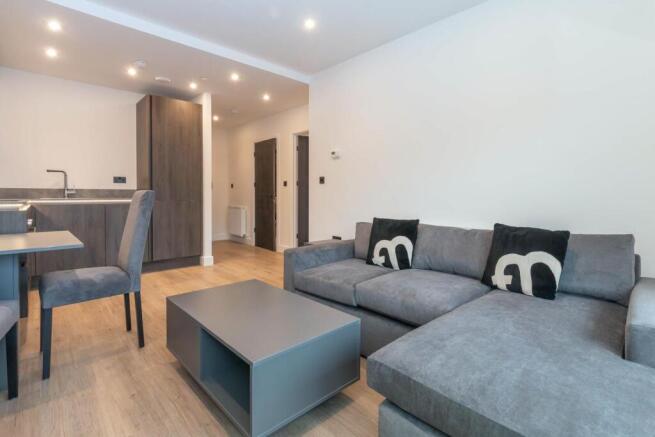 Lounge/dining room