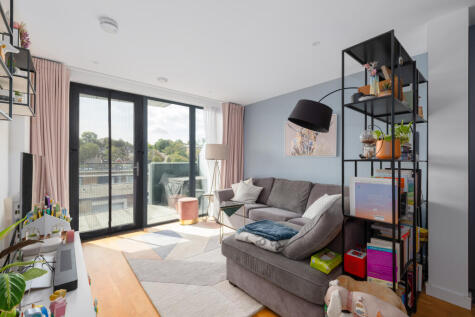 Hawthorne Crescent, London, SE10