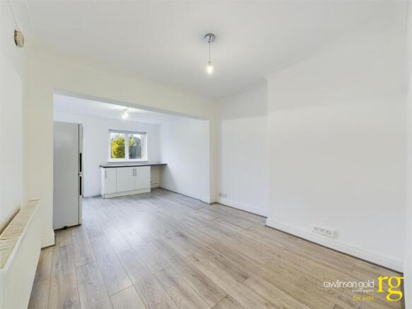 Maricas Avenue, Harrow photo 3
