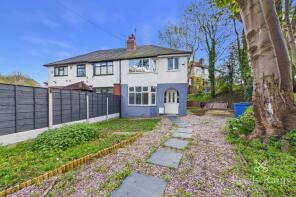 40, The Drive, Bredbury, Stockport SK6 2DU