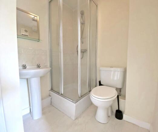2 bed Flat to rent Image 8