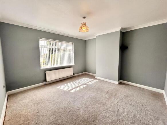 2 bed Semi-Detached Bungalow for sale Image 9