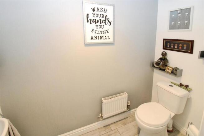 3 bed Terraced for sale Image 5