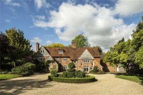 Hydegate, The Street, Long Sutton, Hook RG29 1SR