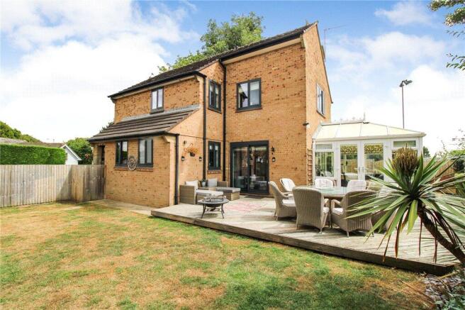 3 bed Detached for sale Image 8