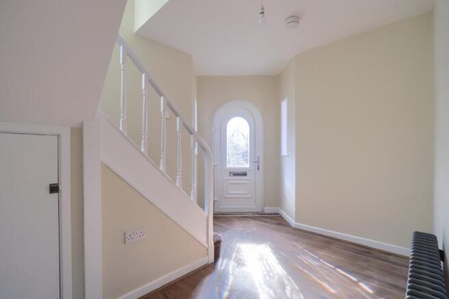 4 bed Semi-Detached for sale Image 9
