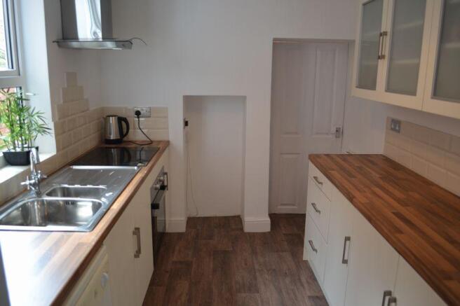 KITCHEN 2