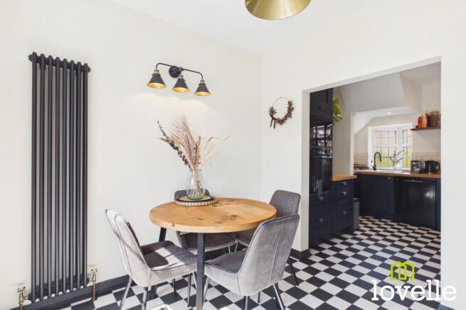 3 bed Semi-Detached for sale Image 9