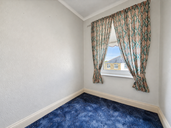 3 bed Semi-Detached for sale Image 11