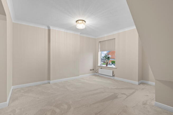 3 bed Semi-Detached for sale Image 9