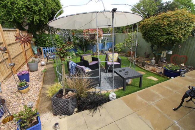 Photo 12