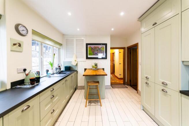 Kitchen/Breakfast Room