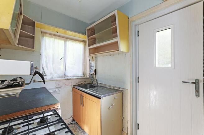 3 bed Semi-Detached for sale Image 11